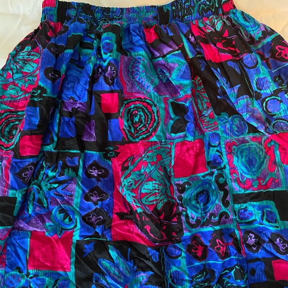 Vintage 80s style knee-length midi skirt - Picture 3 of 3